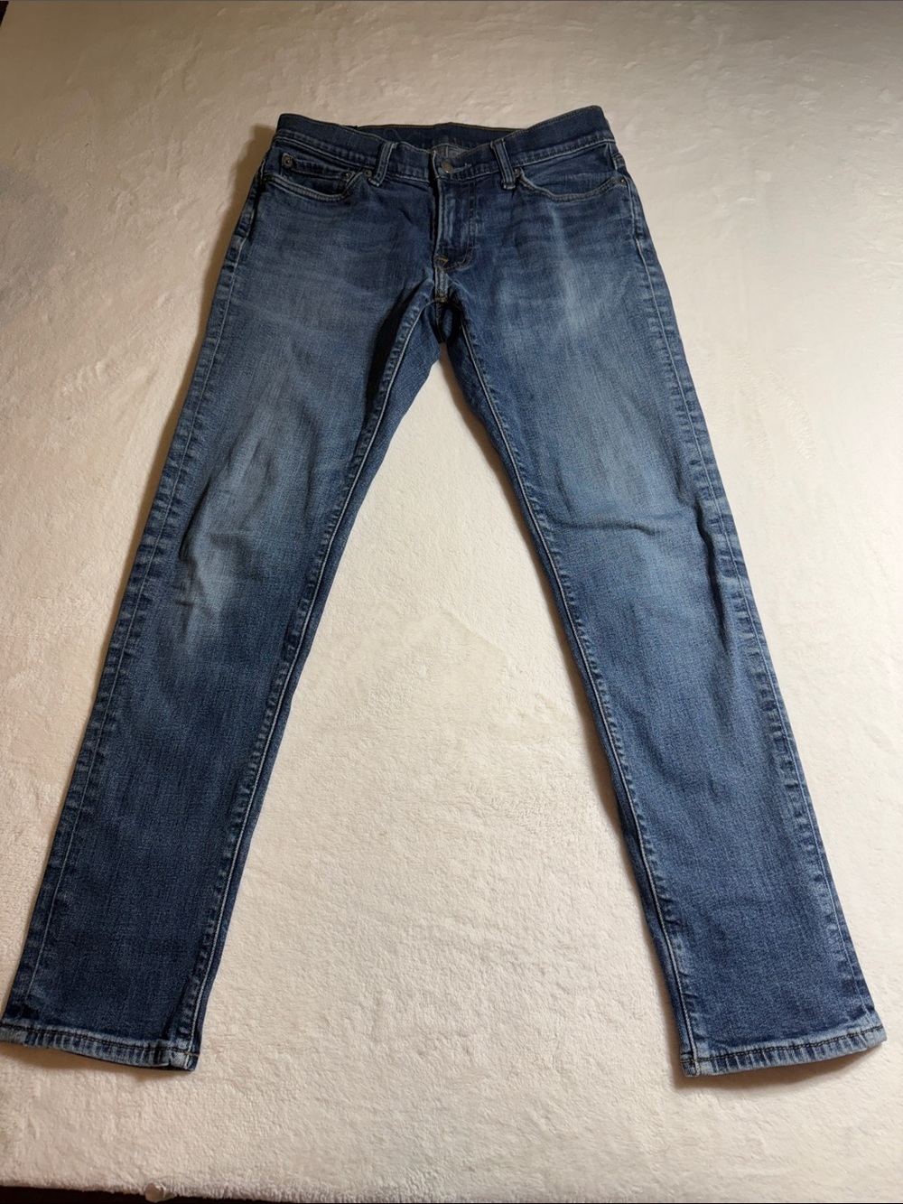 Abercrombie & Fitch Women's Skinny Jeans in Medium Blue Denim